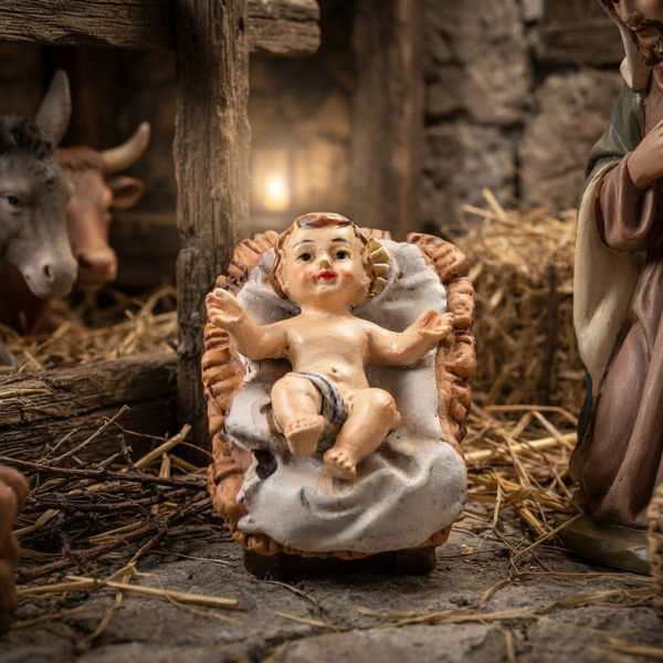 Jesukind im Bett – Liebevolle Krippenfigur für eine besinnliche Weihnachtskrippe, K 004-3