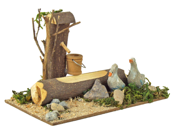 Preview: Liebevoller Krippenbrunnen mit Gänsen – Die perfekte Idylle für Ihre Weihnachtskrippe, ca. 14 x 8,5 x 9 cm